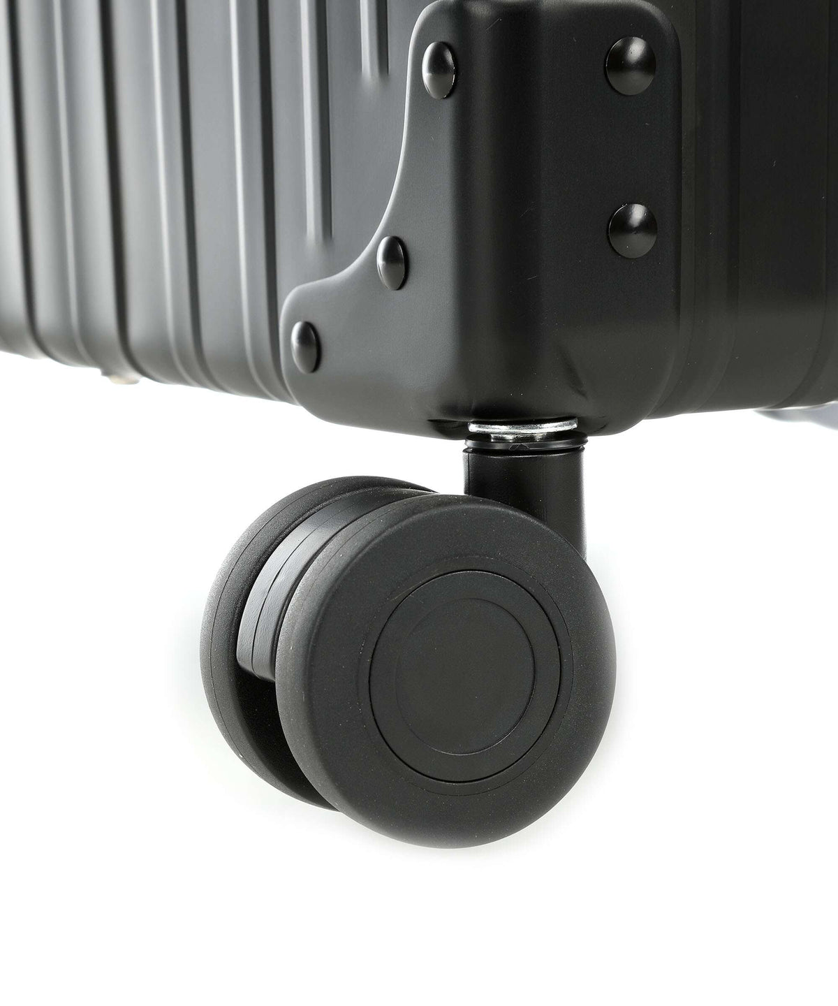 Aleon 30 International Spinner (4 wheels) onyx