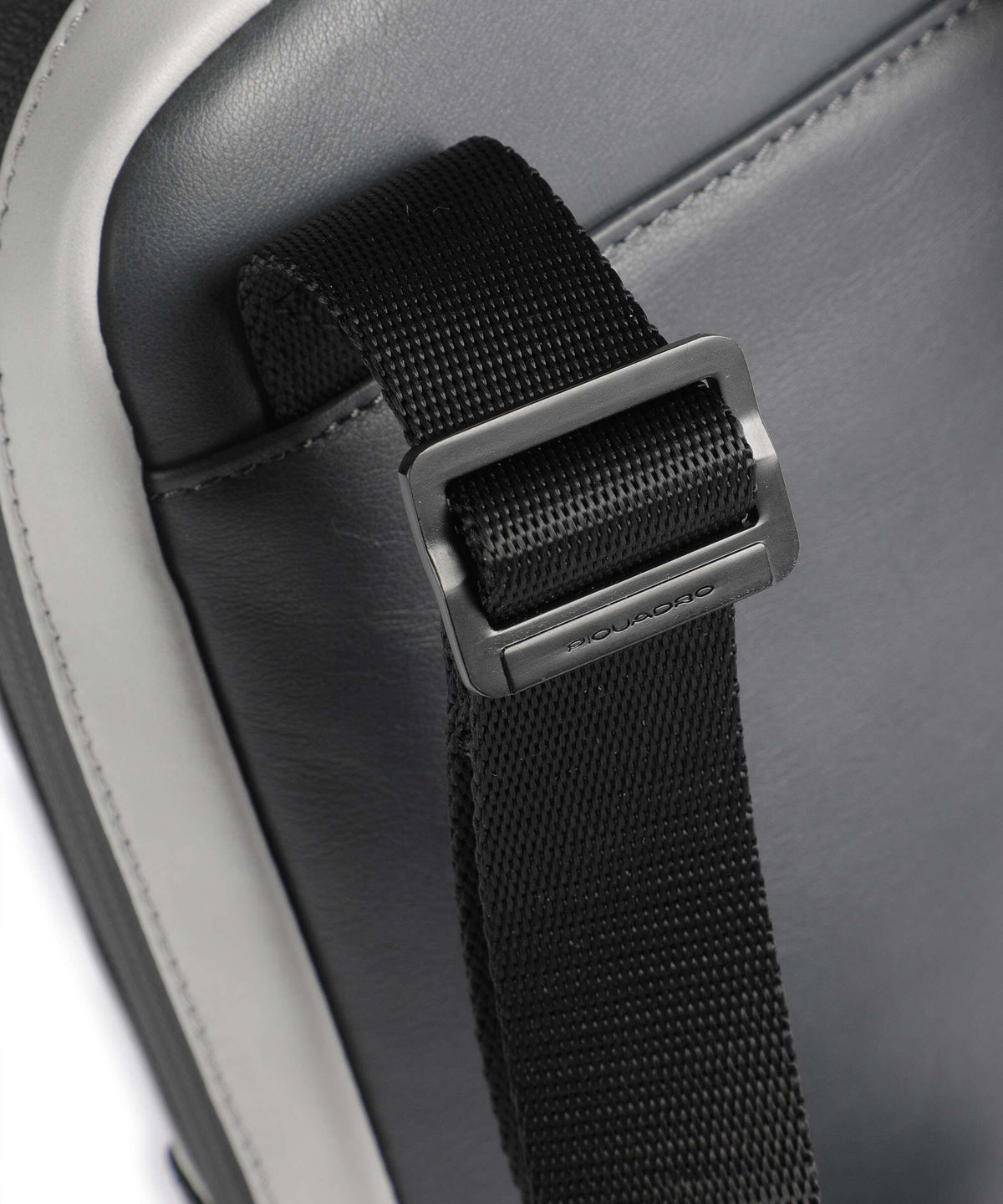 Piquadro Urban Crossbody bag grey/black