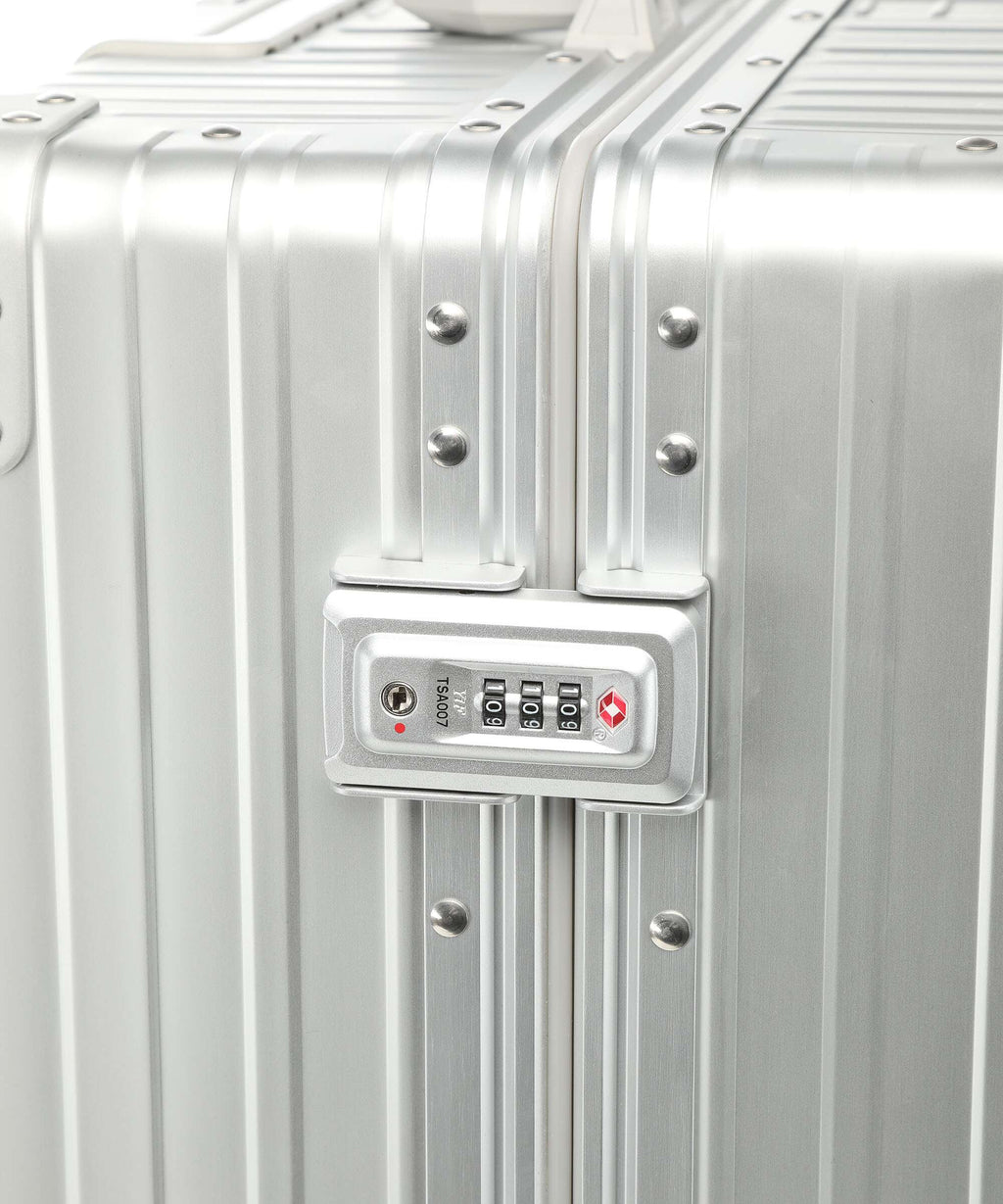 Aleon 30 Macro Traveler Spinner (4 wheels) platinum