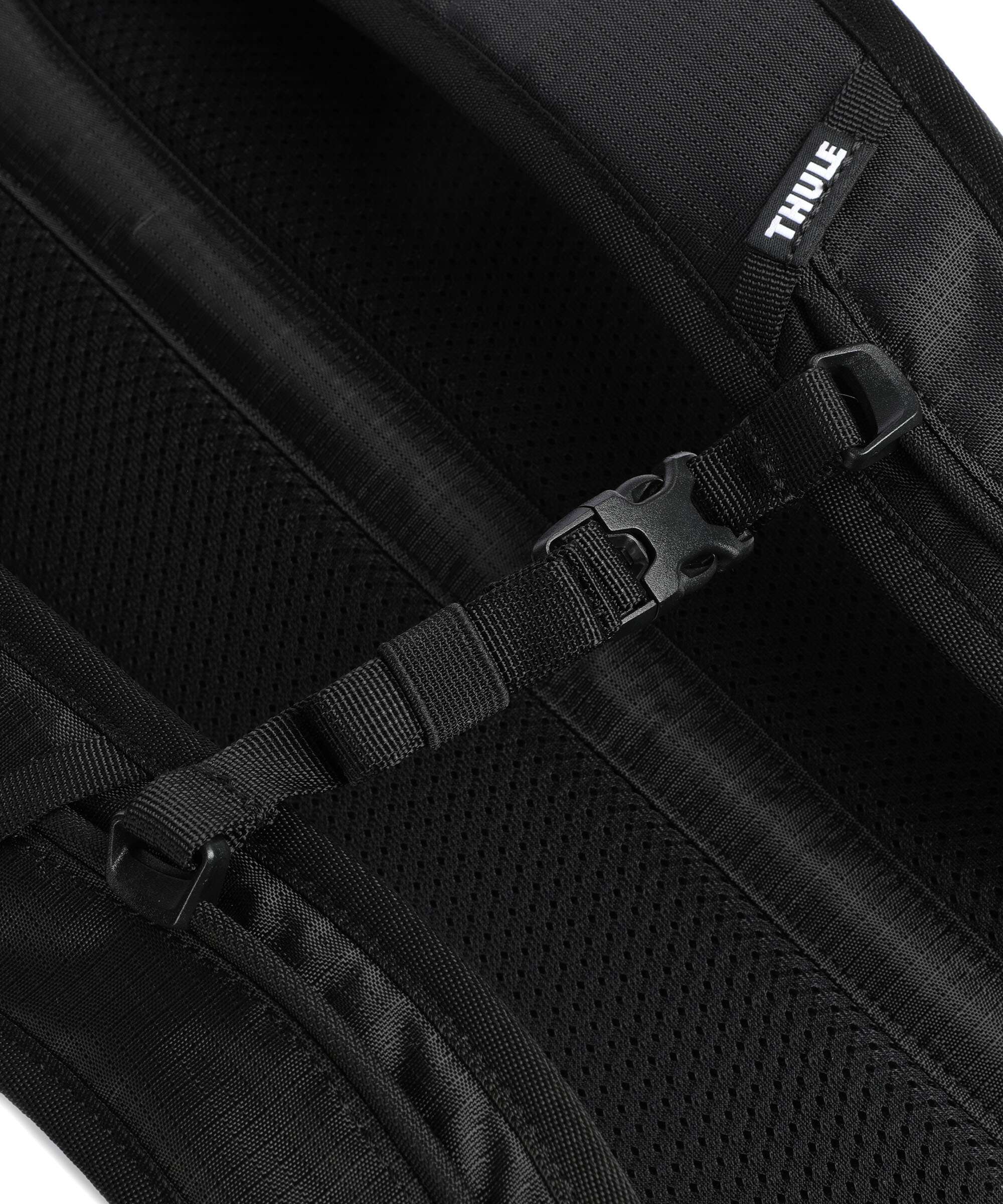 Thule AllTrail 18 Backpack black