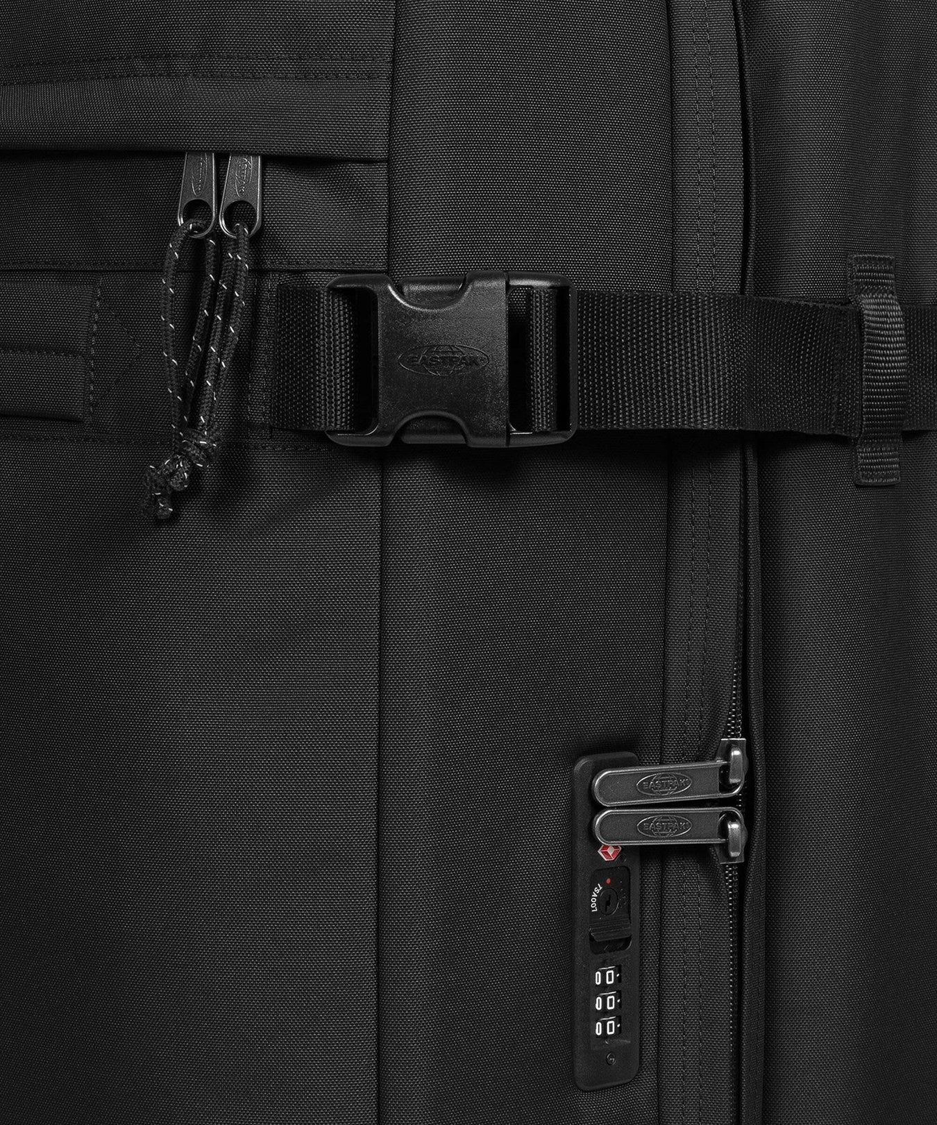Eastpak Transit'R 4 M Spinner (4 wheels) black