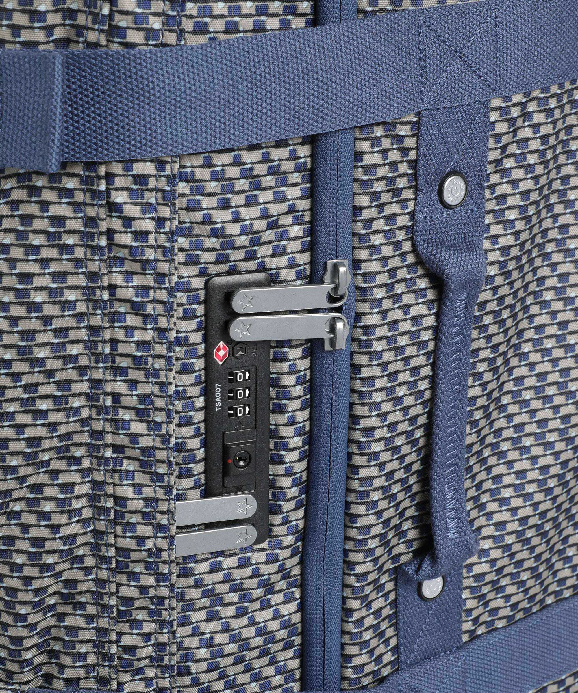Kipling Basic Spontaneous L Spinner (4 wheels) blue on wire