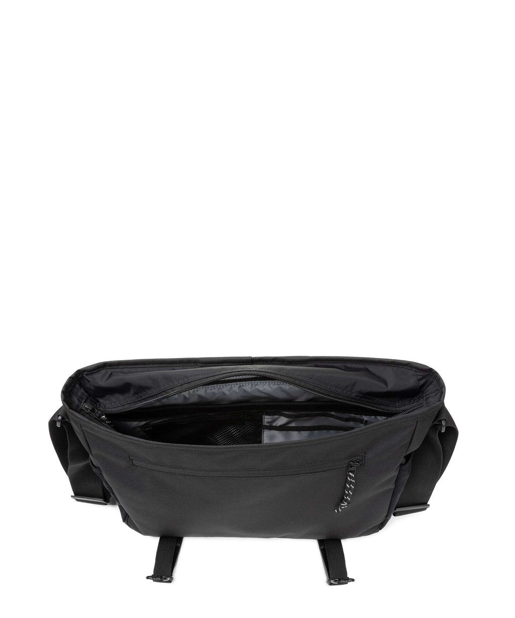 Eastpak Courier Pro Messenger bag black