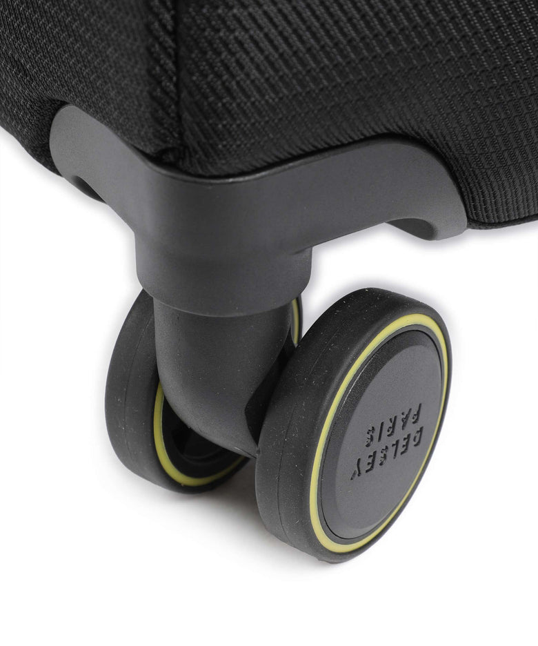 Delsey Paris Montmartre Air 3.0 Spinner (4 wheels) black