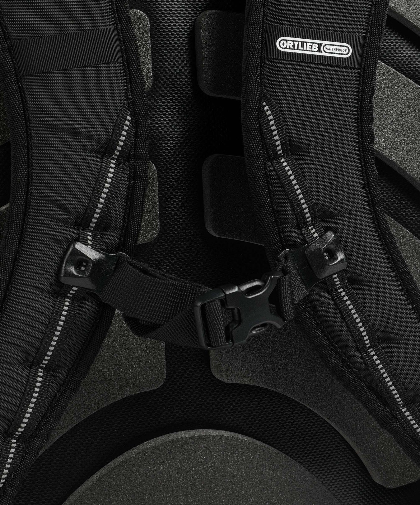 Ortlieb Messenger-Bag Rolltop backpack black