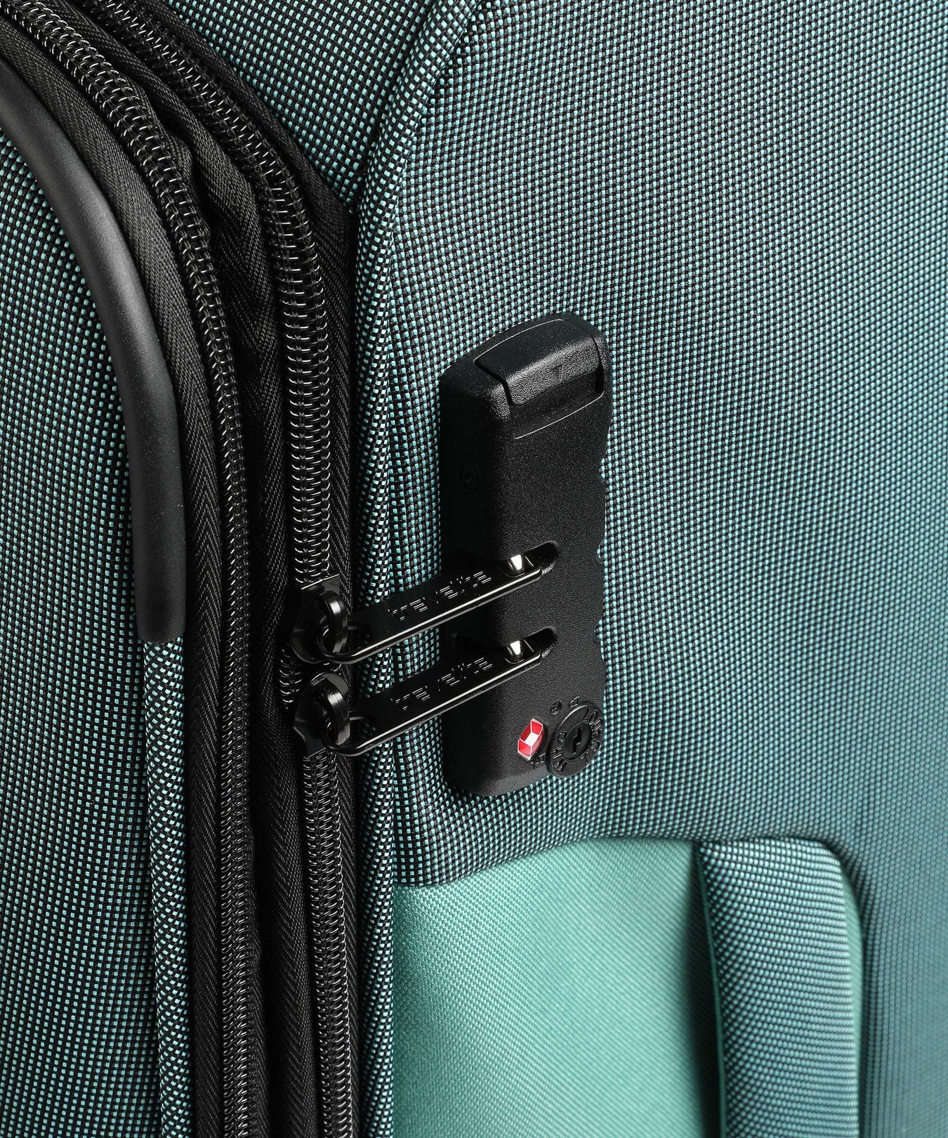 Travelite Viia Spinner (4 wheels) eukalyptus