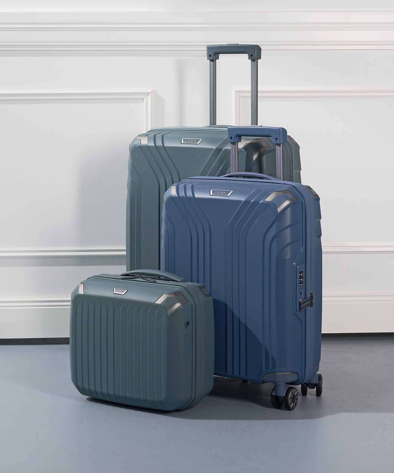 Travelite Elvaa S Spinner (4 wheels) taubenblau