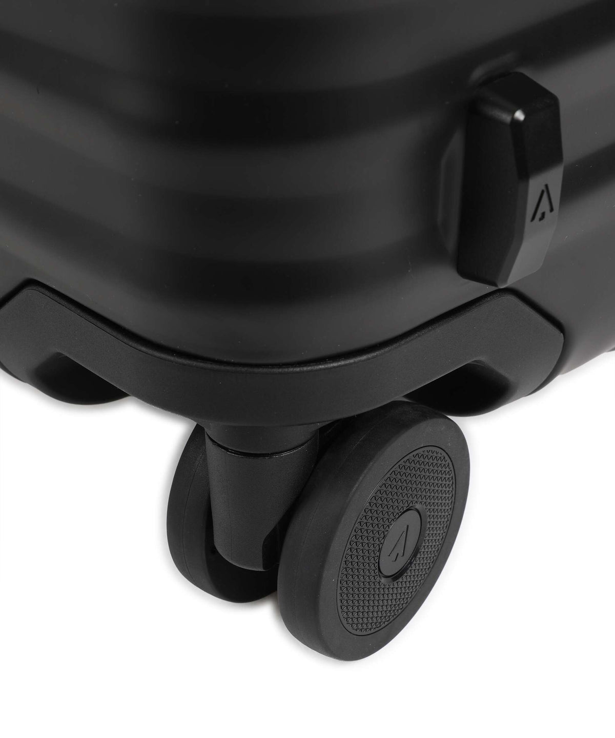 Titan Eternity Spinner (4 wheels) black