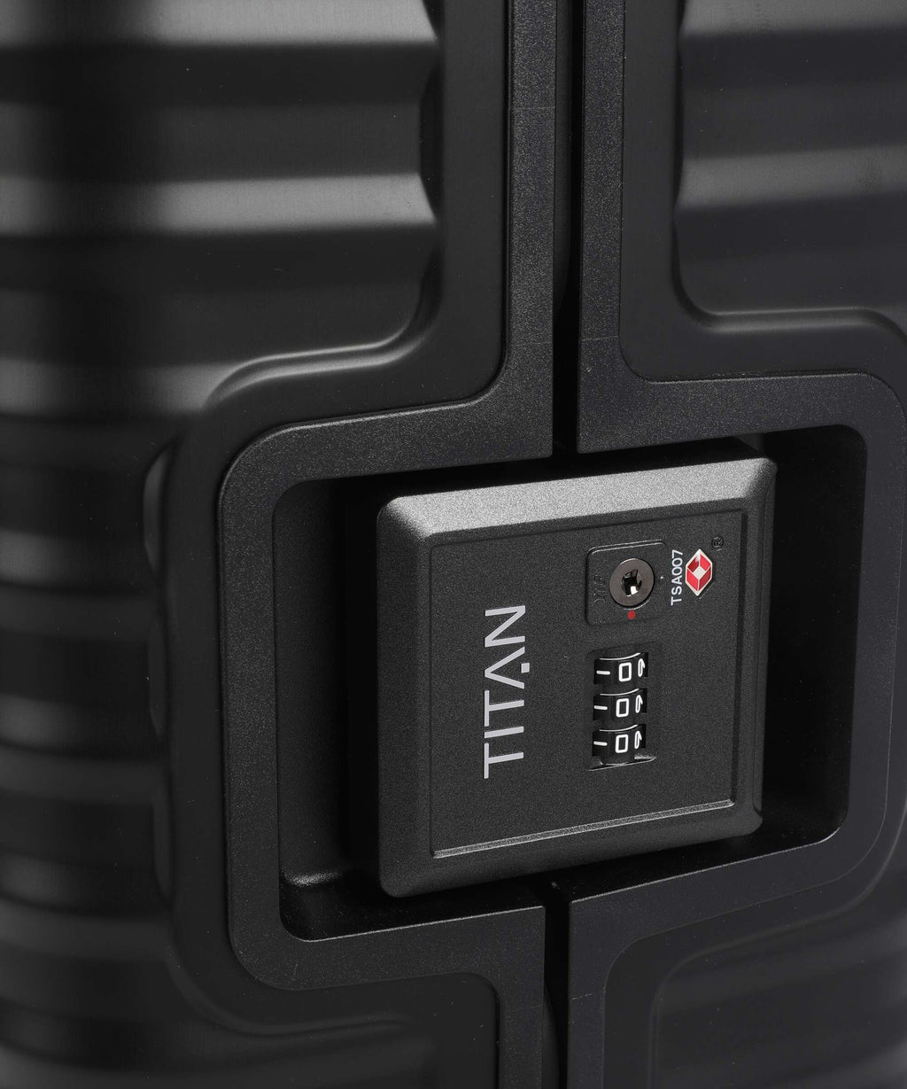Titan Eternity Spinner (4 wheels) black