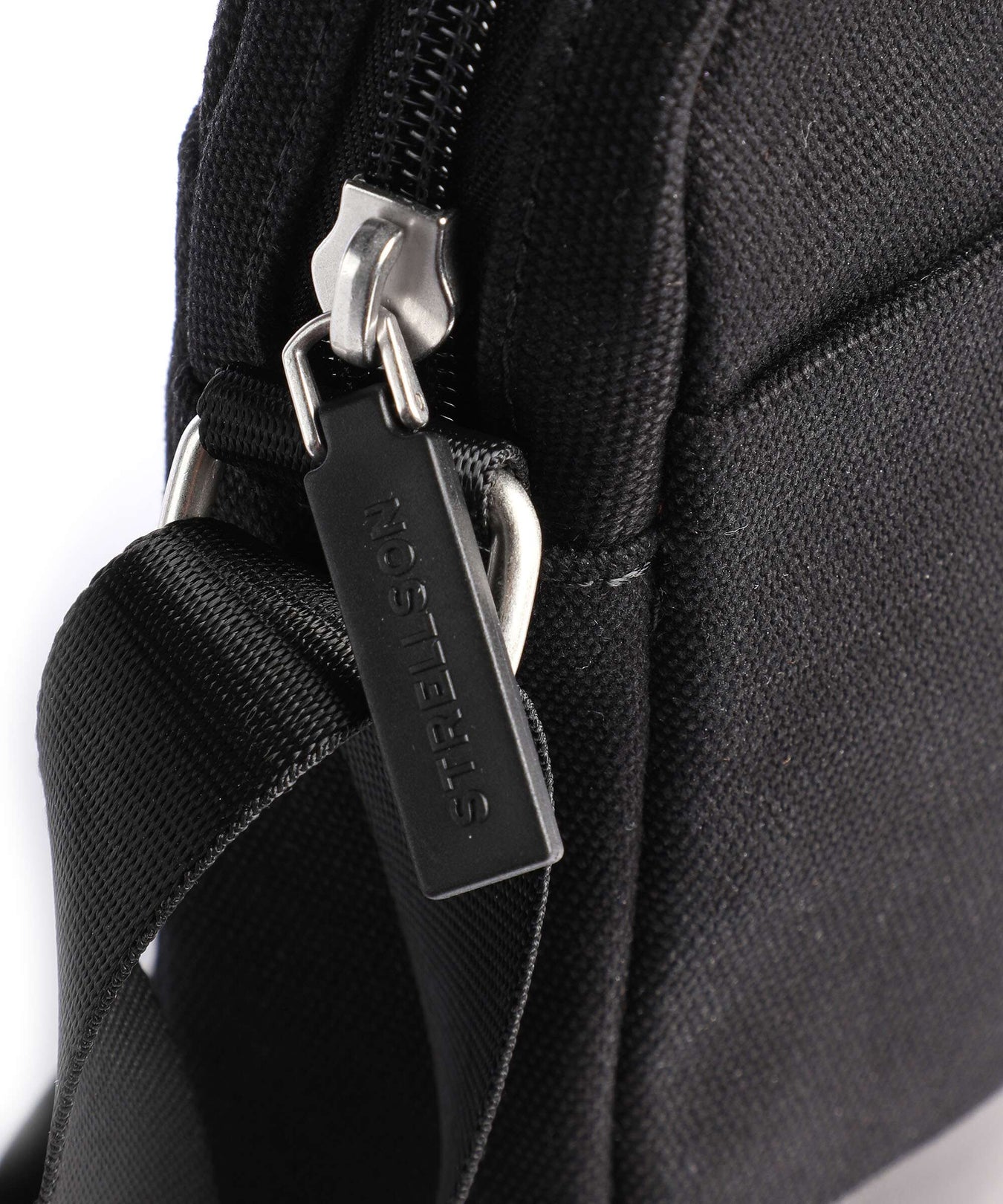 Strellson Tottenham Clint Crossbody bag black