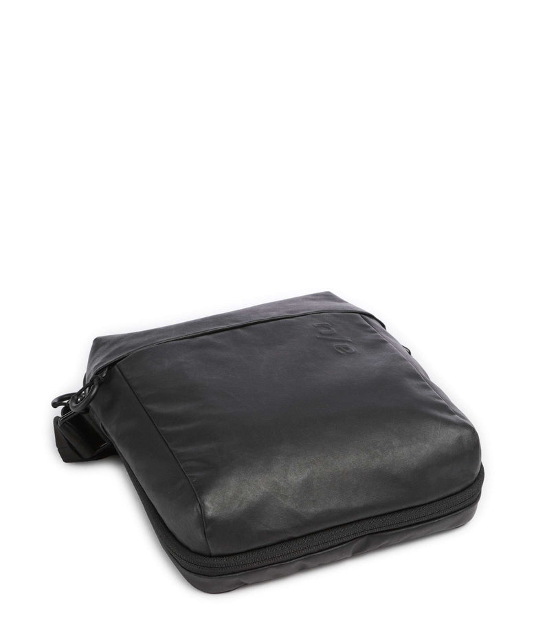 Aunts & Uncles Japan Oyabe Crossbody bag black