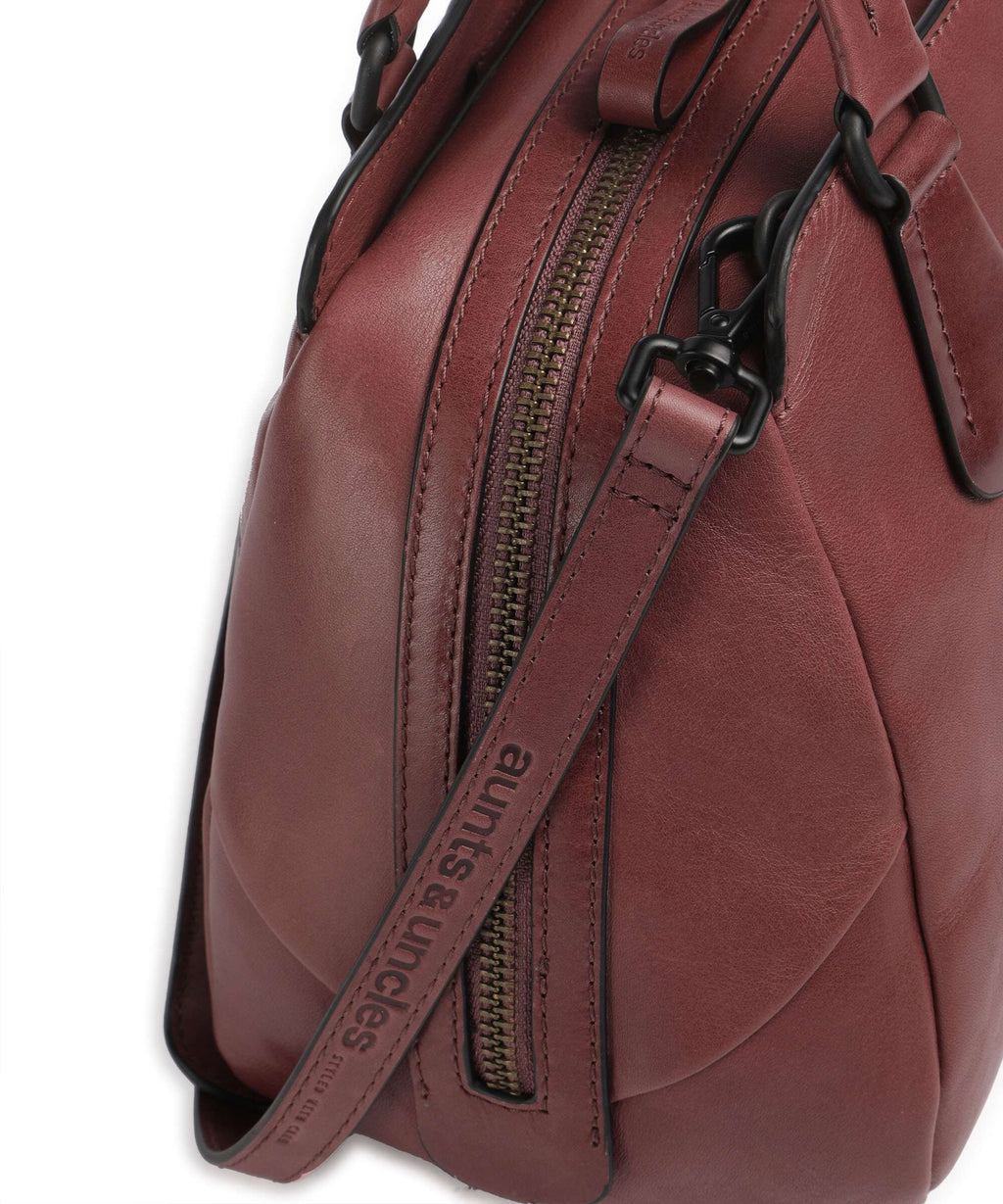 Aunts & Uncles Grandma's Luxury Club Mrs. Peanut Brittle Handbag tulipwood