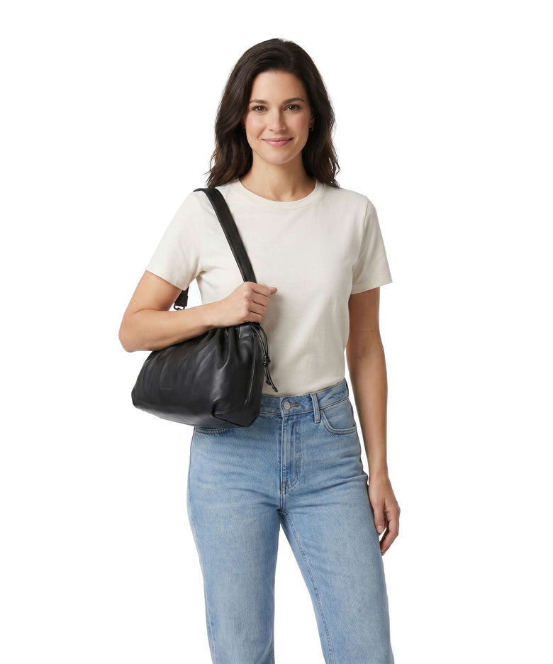 Aunts & Uncles Bohemian Vibes Bloom Shoulder bag jet black