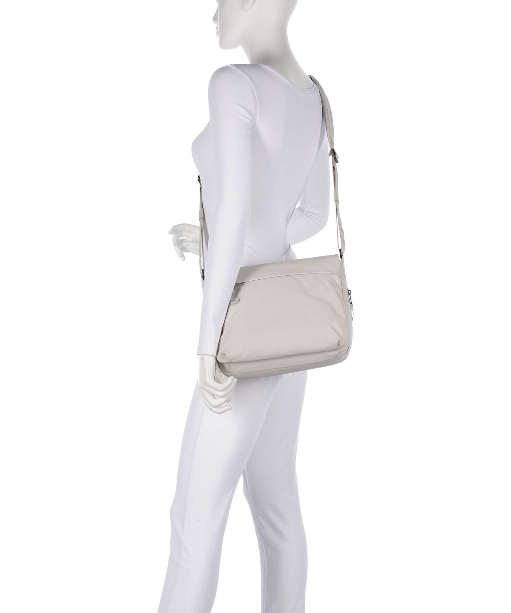 Aunts & Uncles Japan Lite Aoki Messenger bag linen