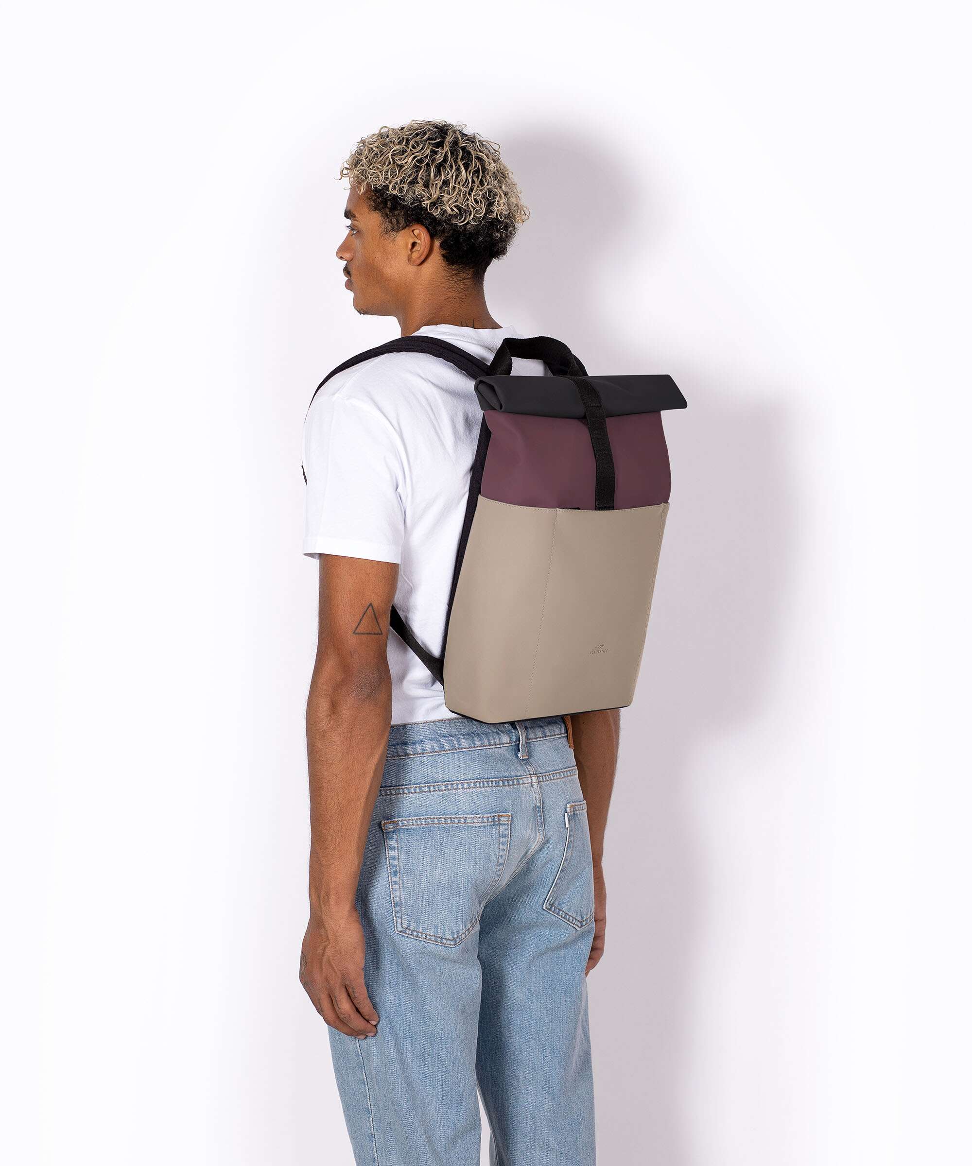 Ucon Acrobatics Lotus Hajo Mini Rolltop backpack royal blue/dark rose