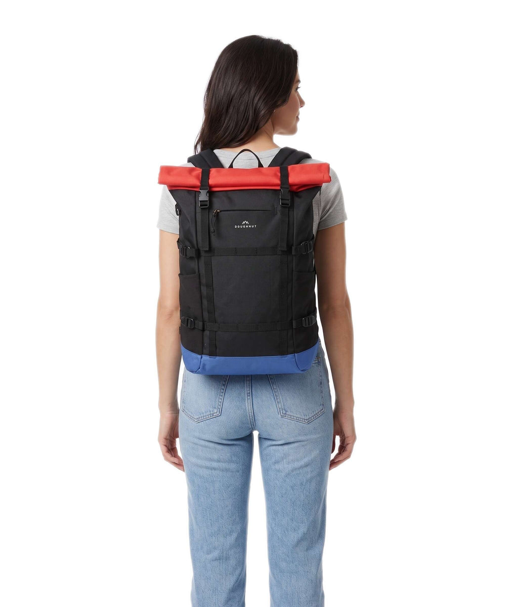 Doughnut Reborn Paratrooper Backpack black/grapefruit