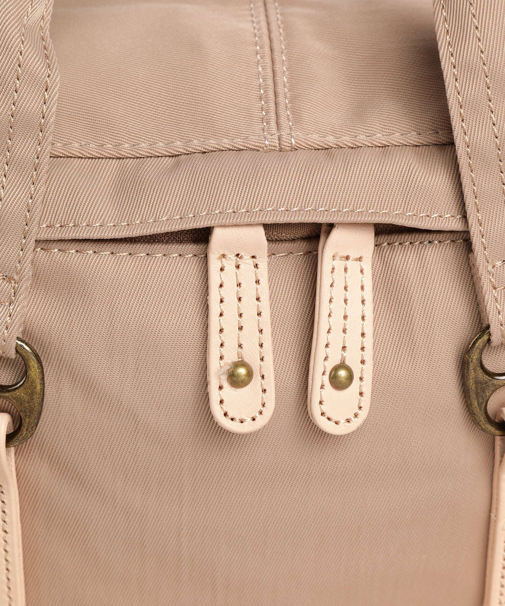 Doughnut Macaroon Backpack hazelnut