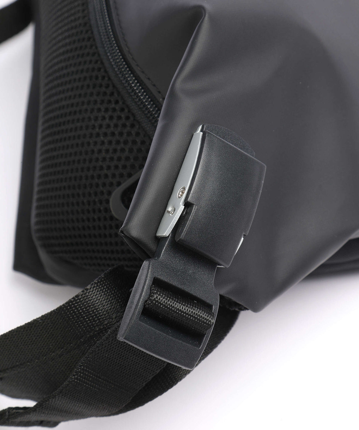 Côte&Ciel Isarau Belt bag black