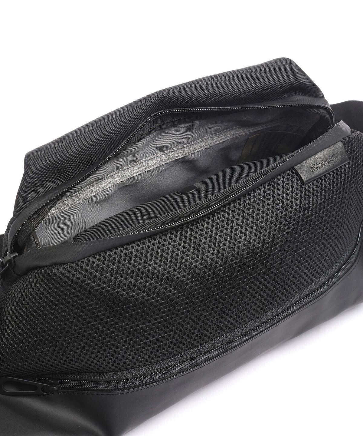 Côte&Ciel Isarau Belt bag black