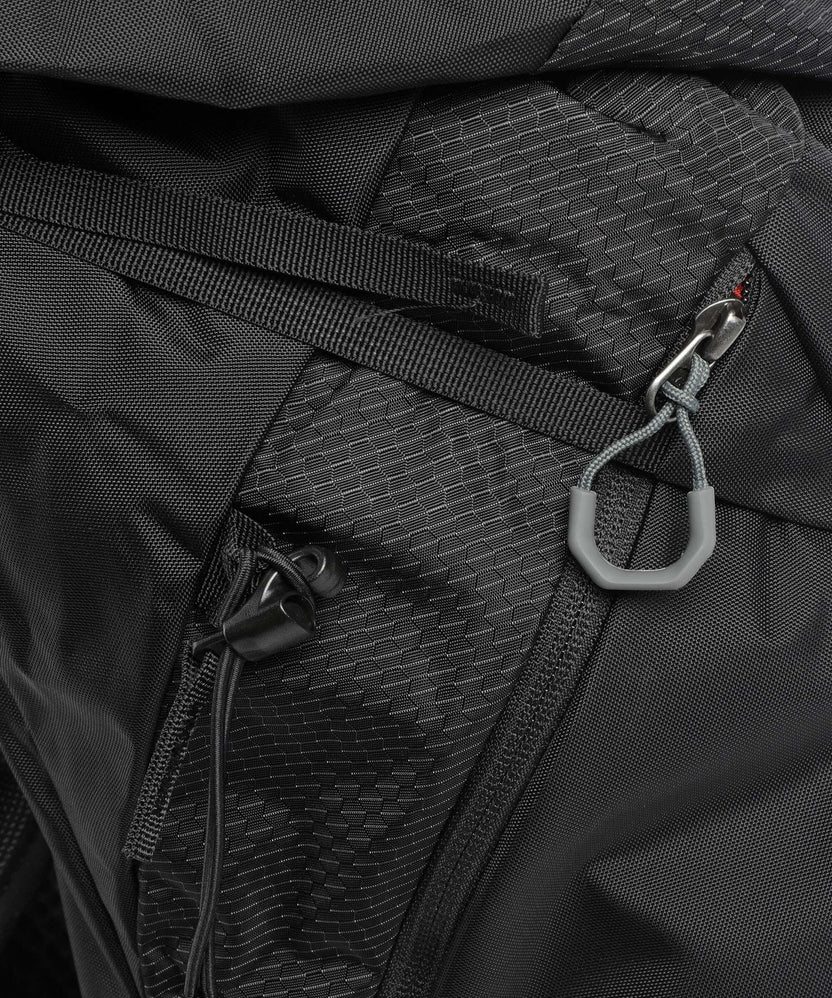 Gregory Arrio 30 Rc Hiking backpack flame black