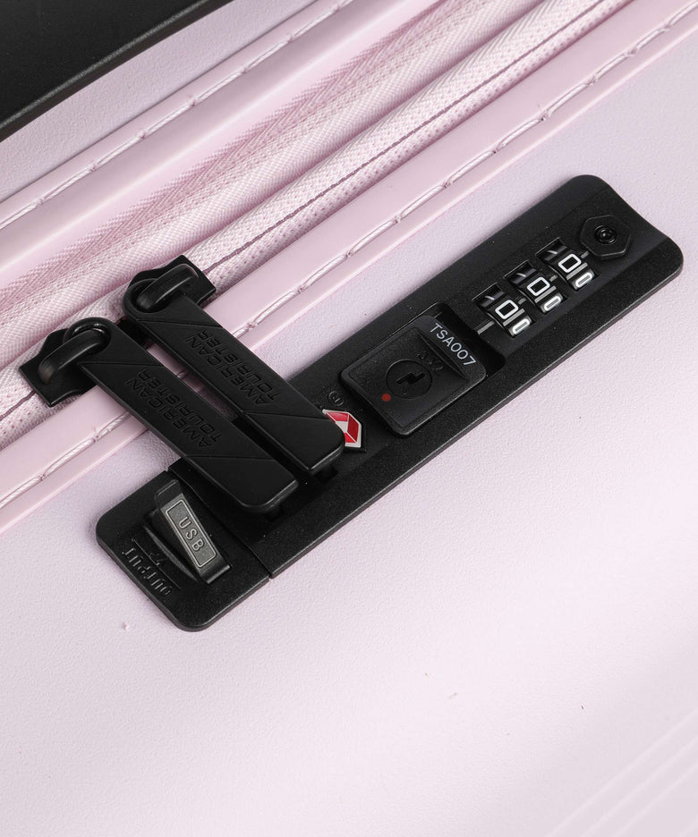 American Tourister Novastream Spinner (4 wheels) soft pink