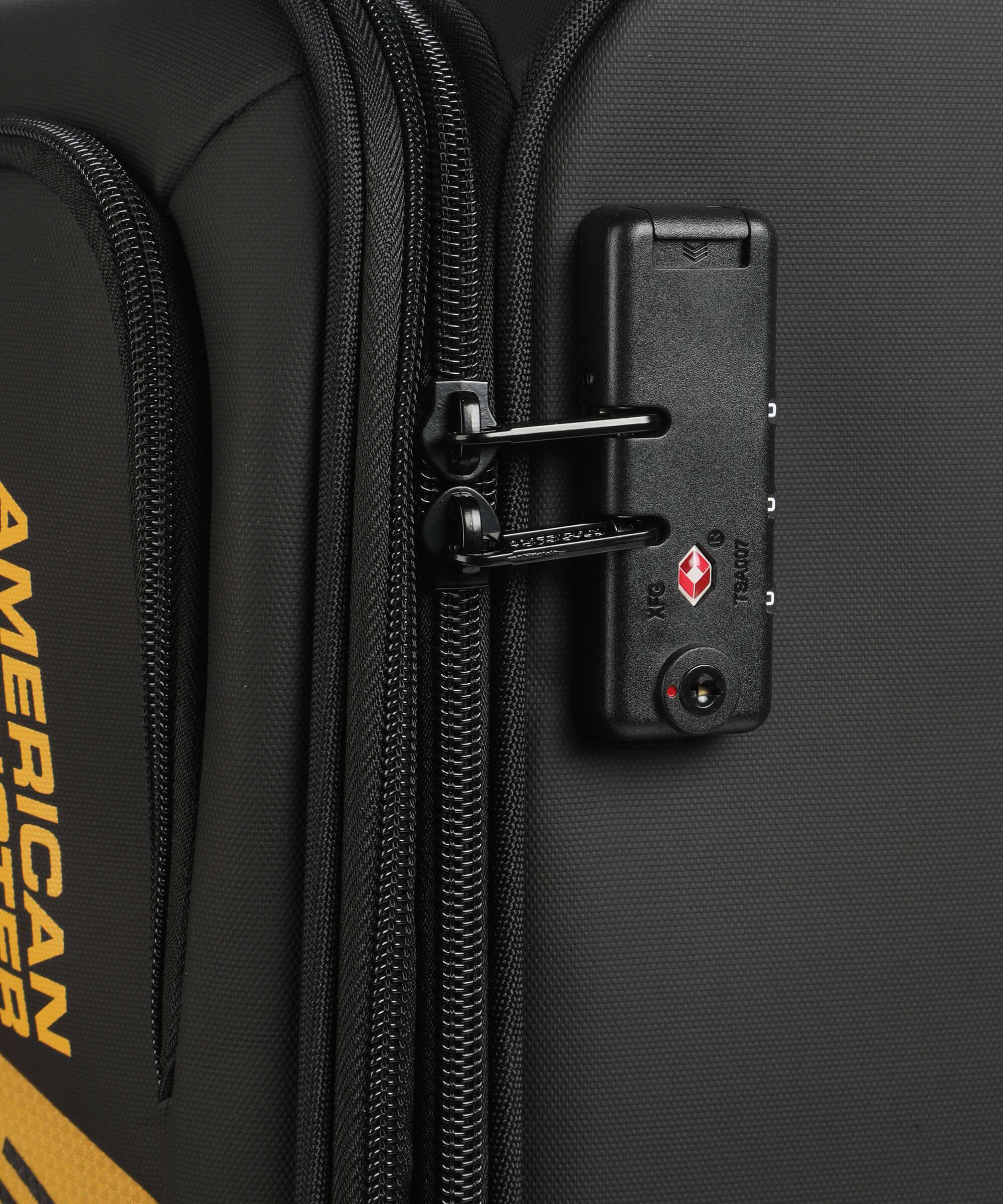 American Tourister Daring Dash Spinner (4 wheels) black/yellow