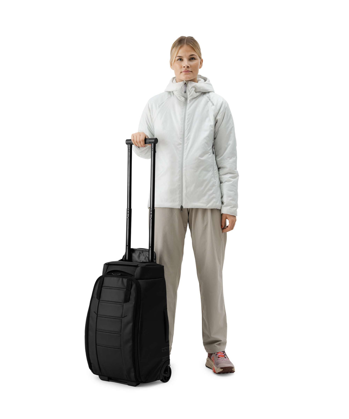 Db Hugger 40 Travel bag with wheels black out