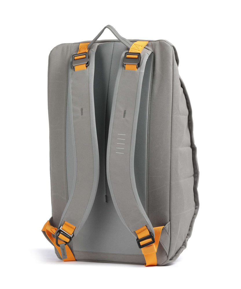 Db Hugger 15L Backpack sand grey