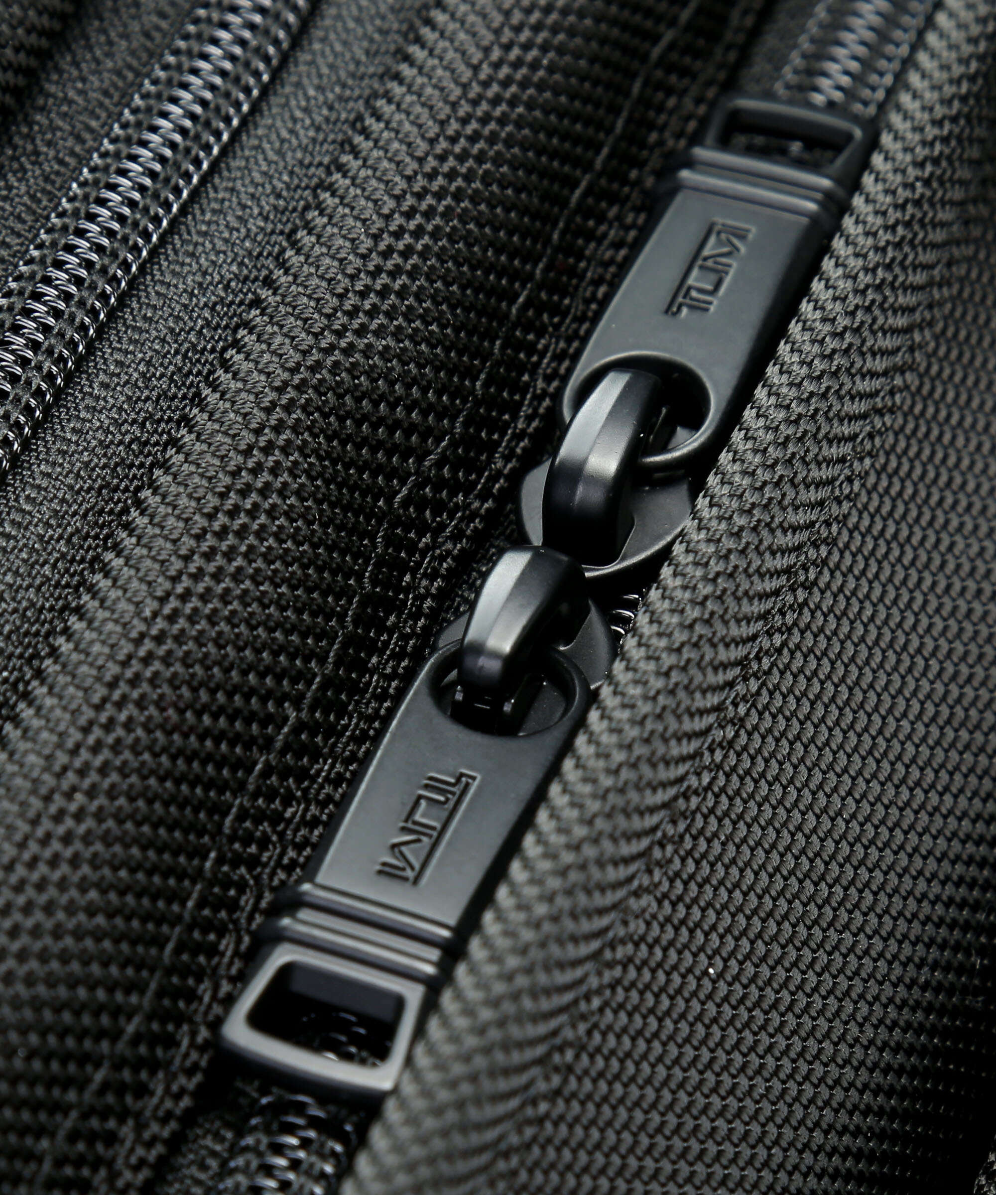 tumi Alpha 3 Briefcase black