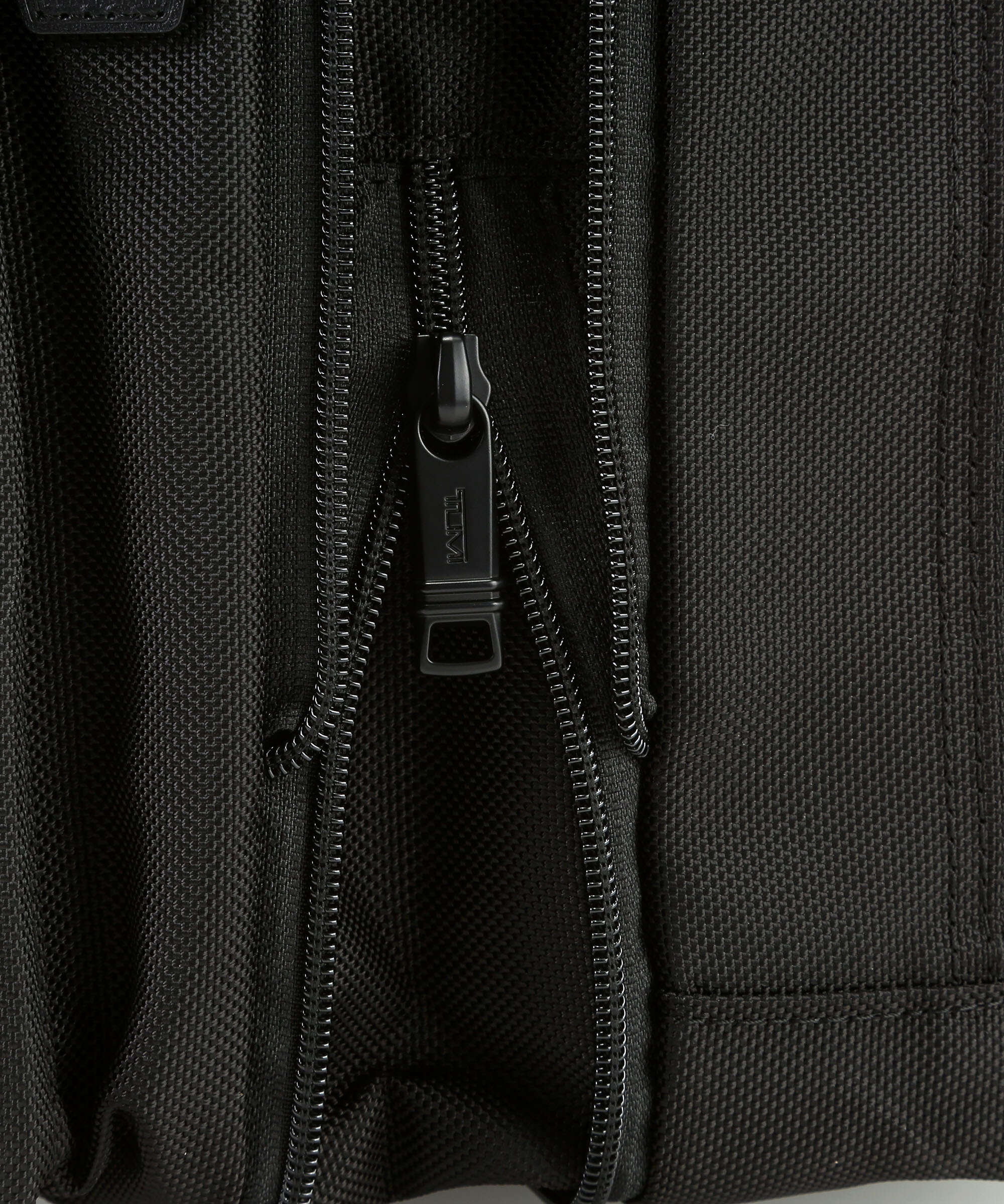 tumi Alpha 3 Briefcase black