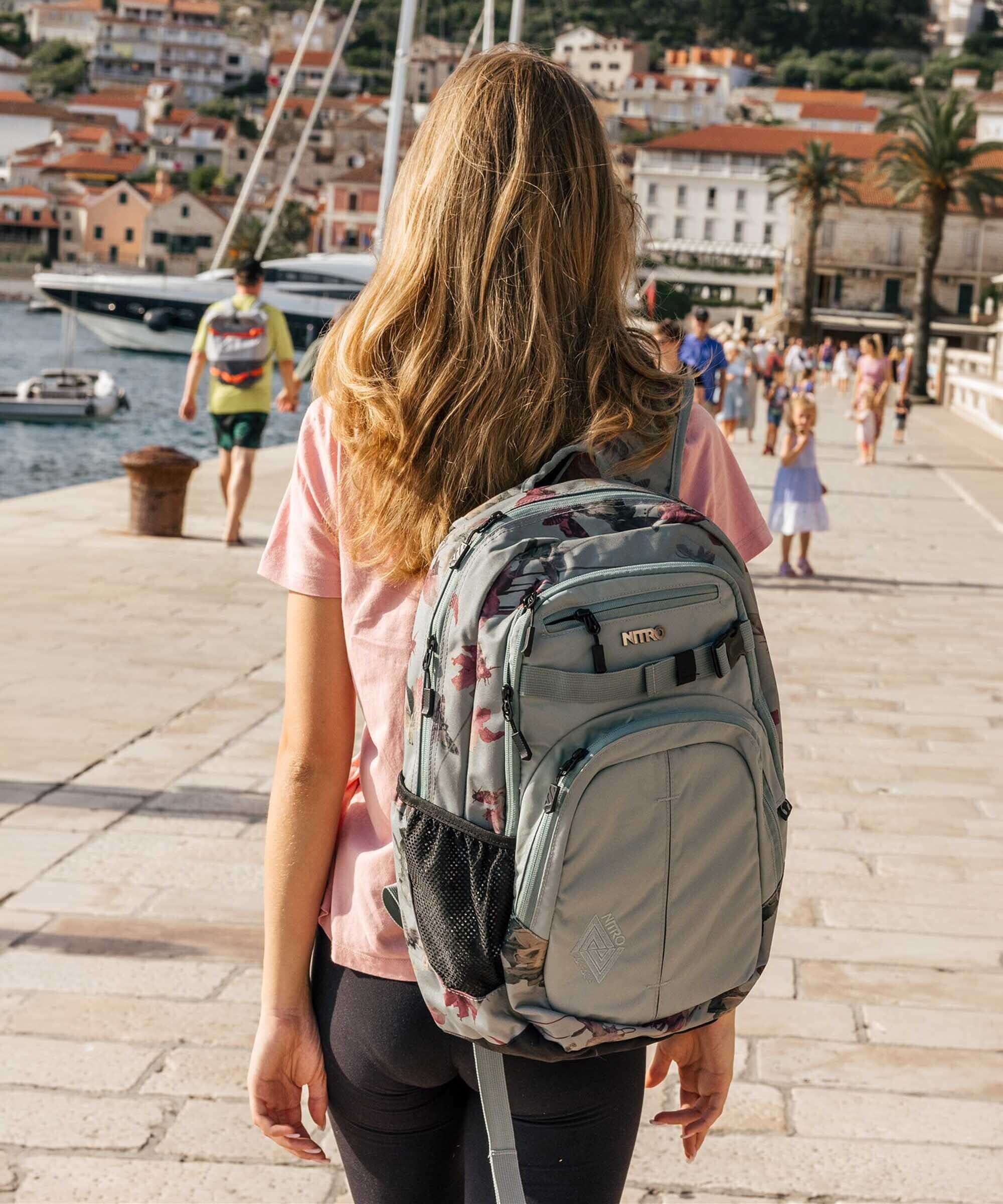 Nitro Chase 35 Backpack dead flower