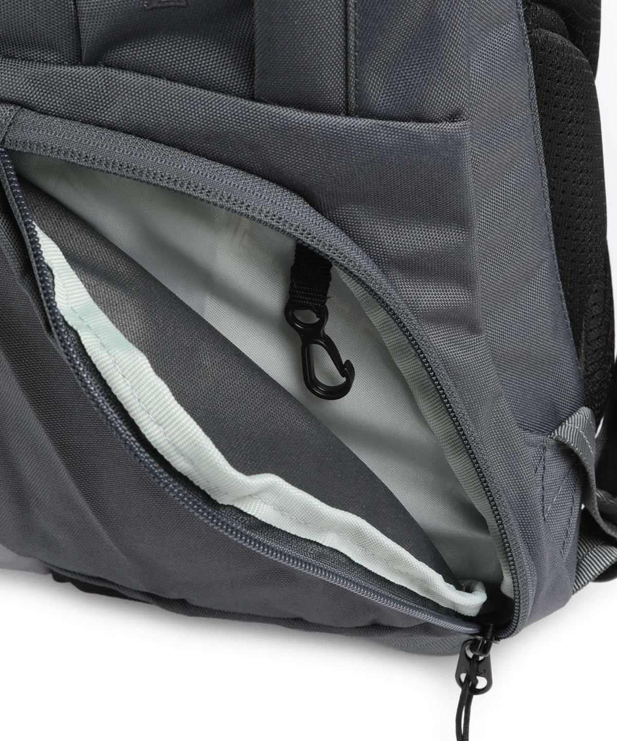 Nitro Future Hero 37 Backpack graphite
