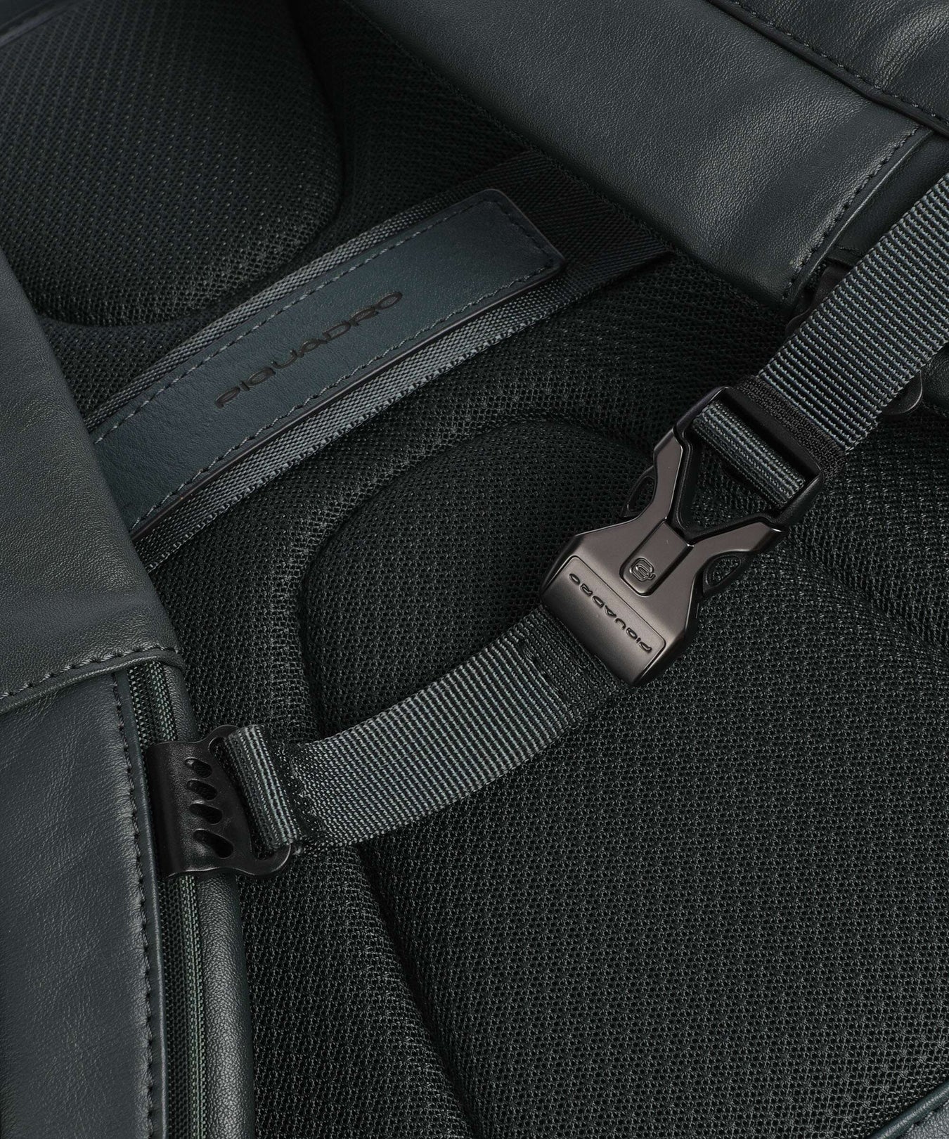 Piquadro Black Square Backpack verde bosco/verde oliva