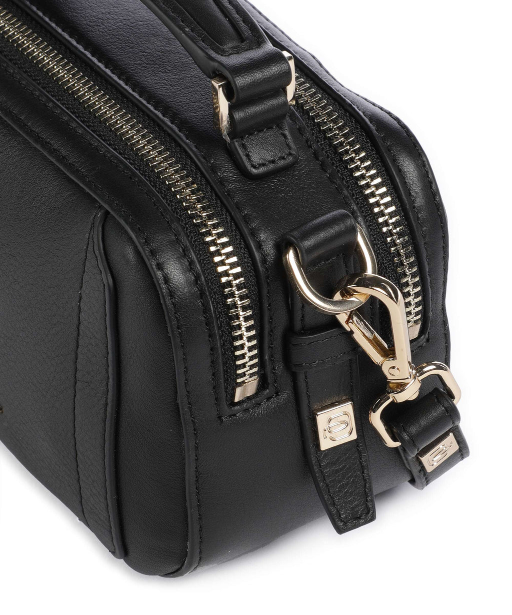 Piquadro W92 Crossbody bag black
