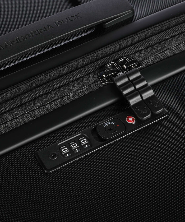 Mandarina Duck Flyduck Spinner (4 wheels) black