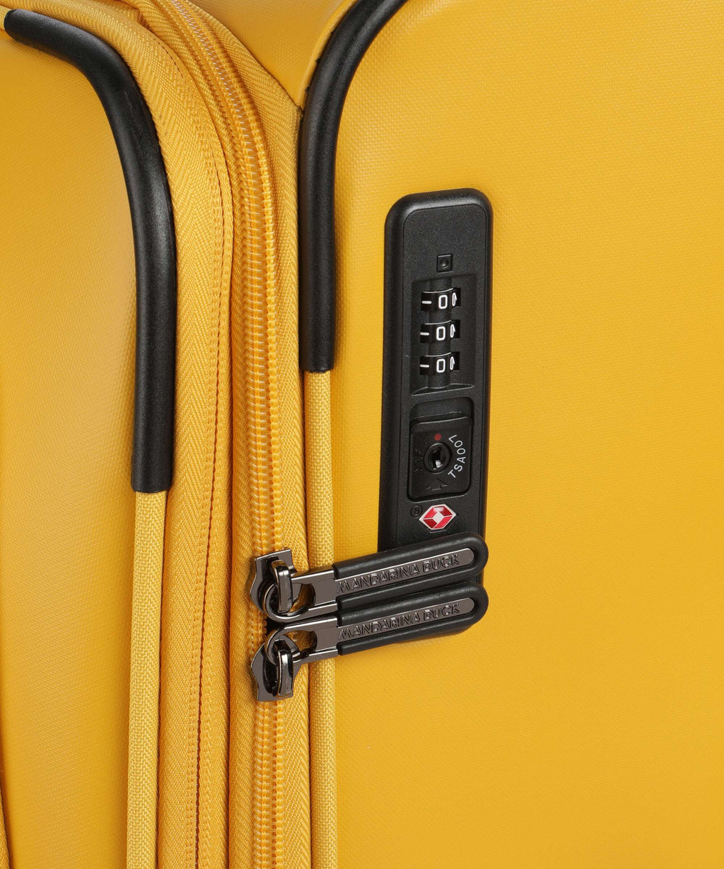 Mandarina Duck Coated Spinner (4 wheels) duck yellow