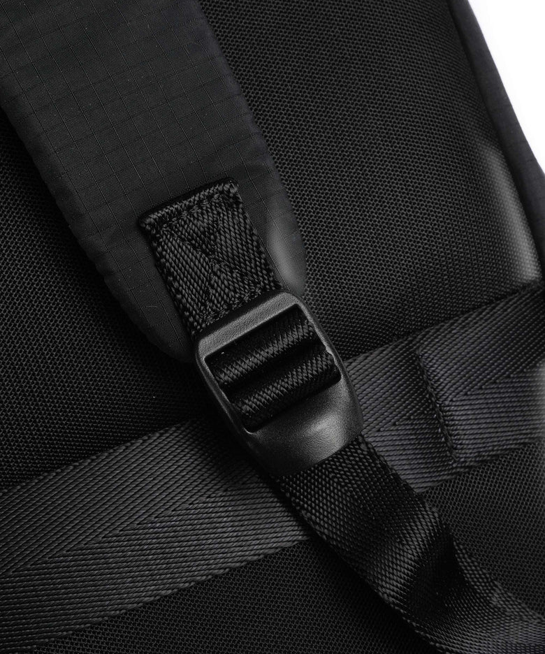 Mandarina Duck Y-Lite Backpack black