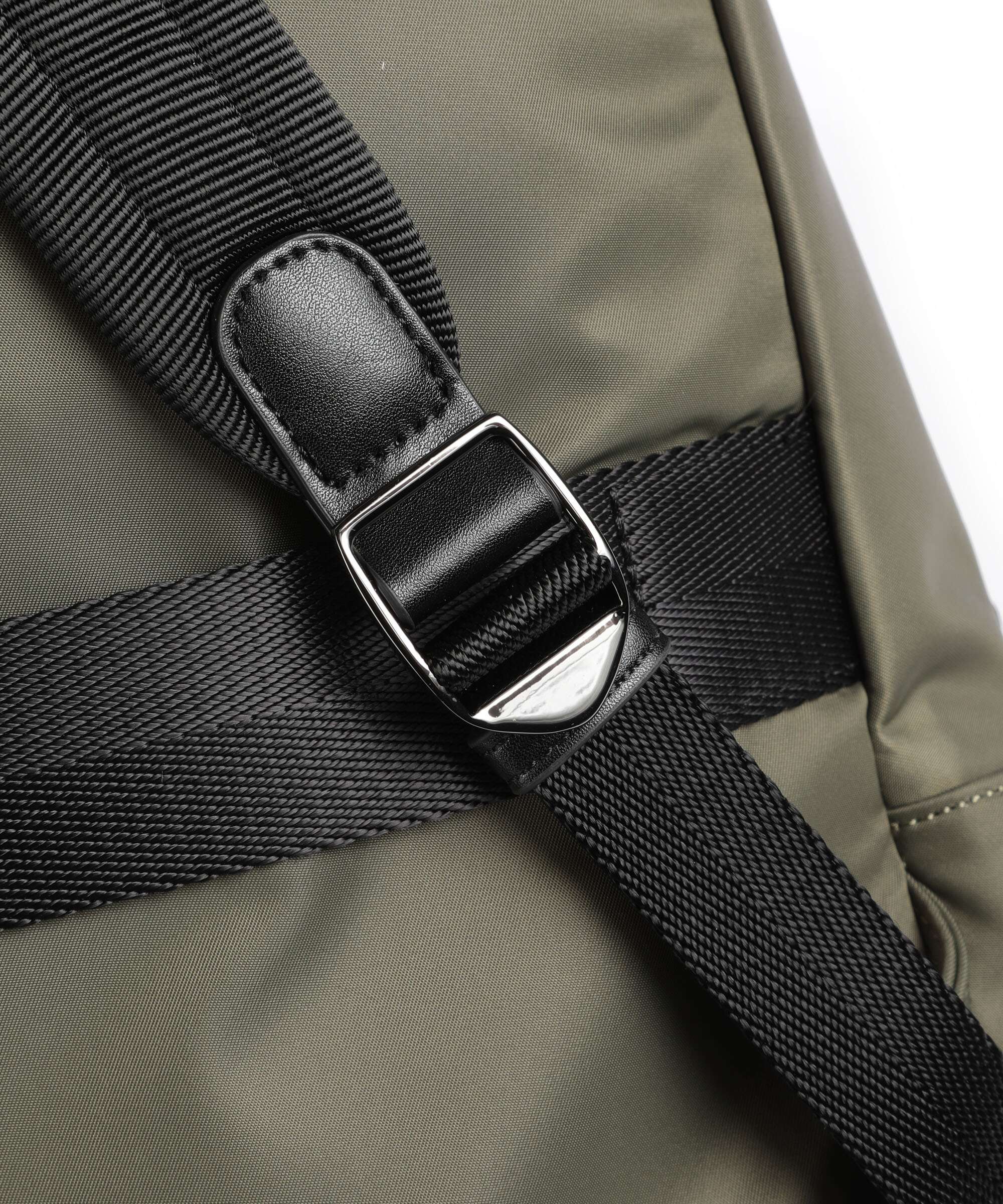 Mandarina Duck MD Urban Backpack soldier