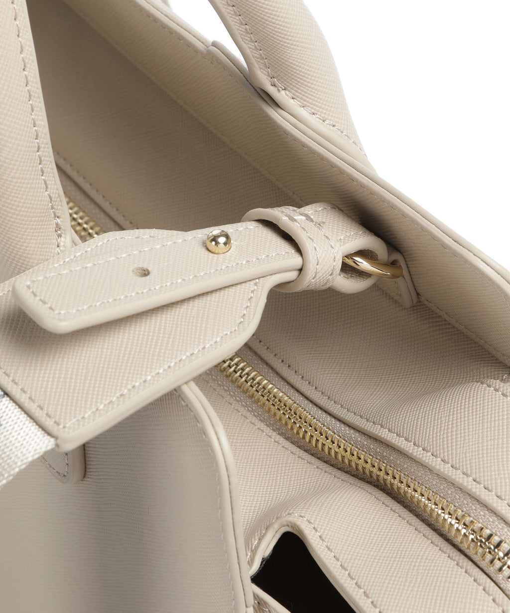 Armani Exchange Amelie M Handbag script