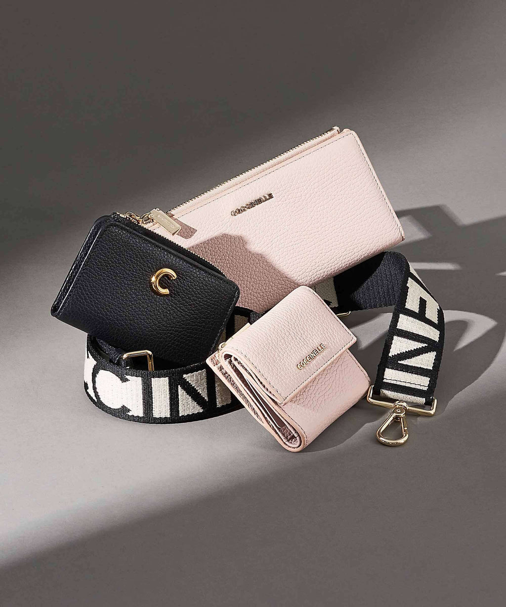 Coccinelle Metallic Soft Wallet rosette