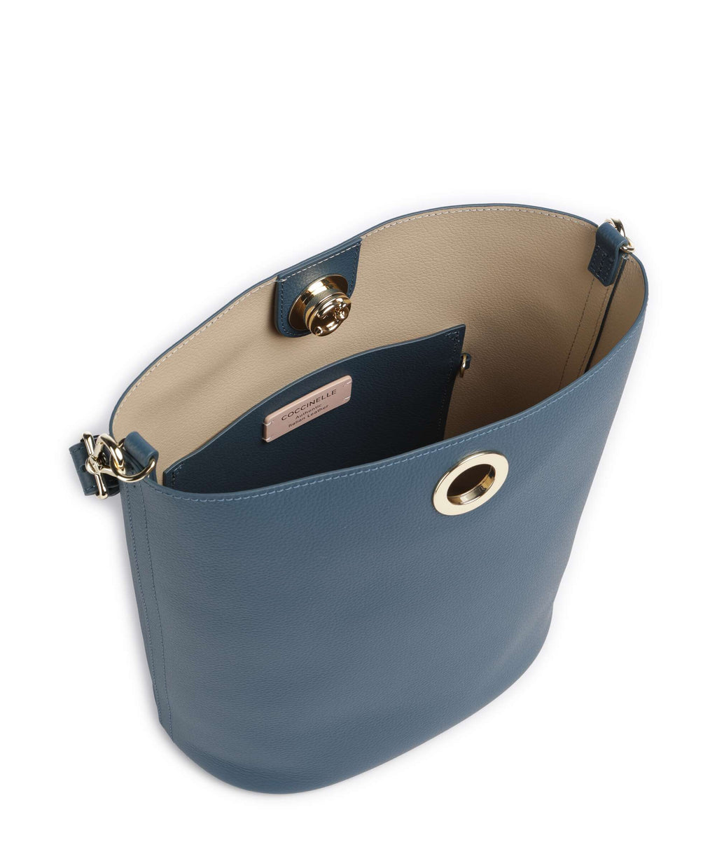 Coccinelle Nikla Bucket bag deep blue/sandshell
