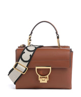Coccinelle Arlettis Signature Crossover taske cognac