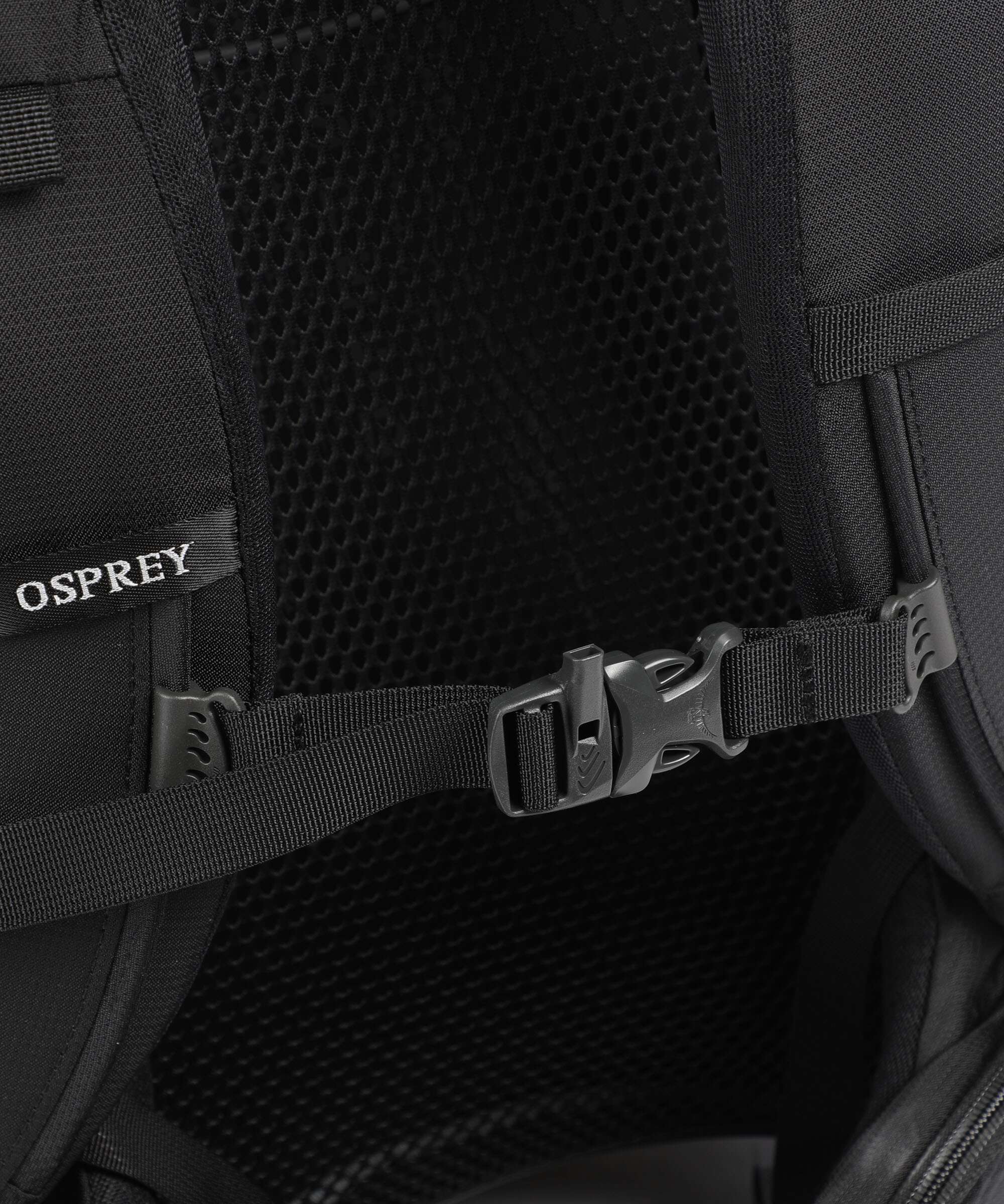 Osprey Farpoint Trek 70 Trekking backpack black