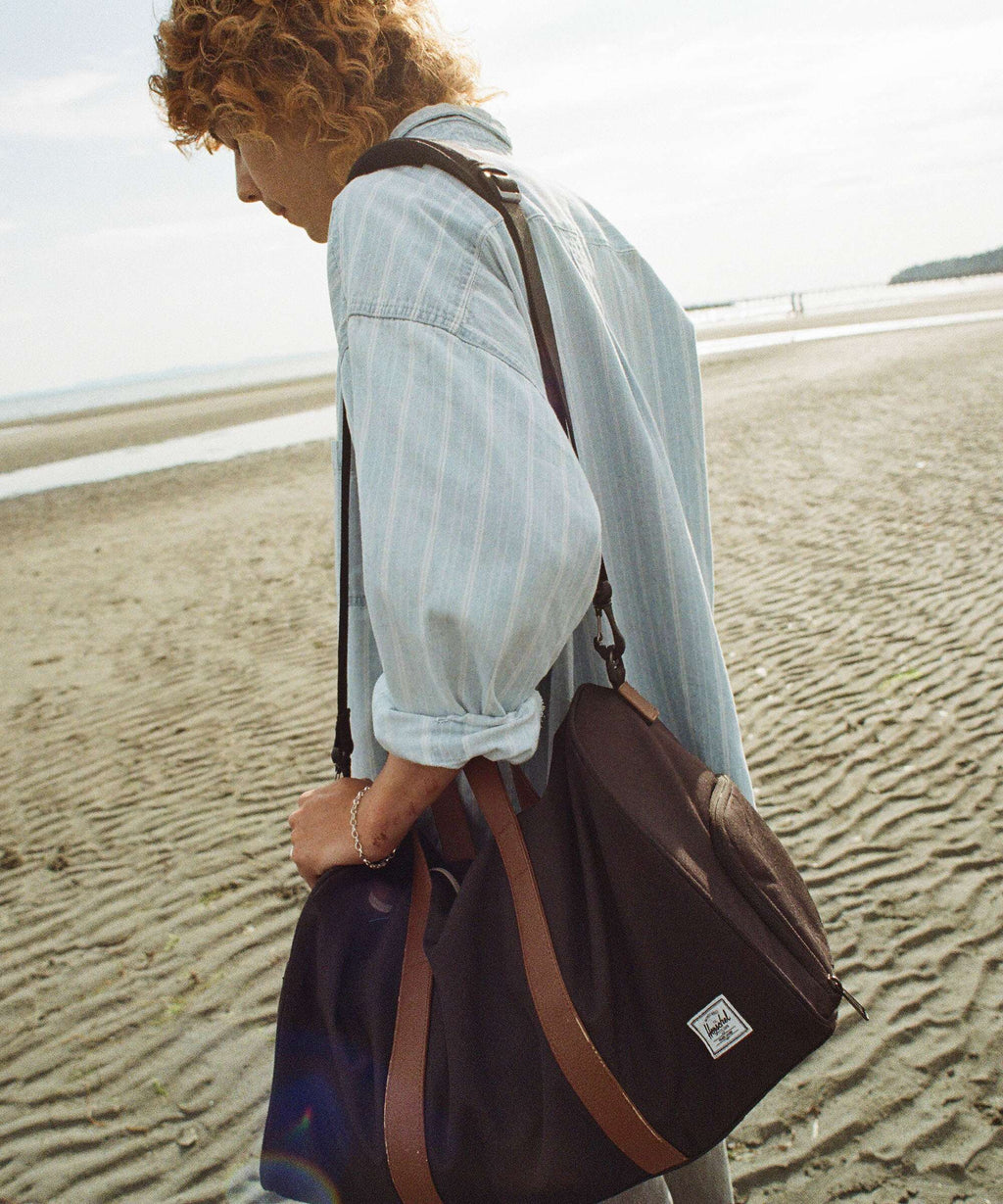 Herschel Novel 43 Weekend bag black tonal
