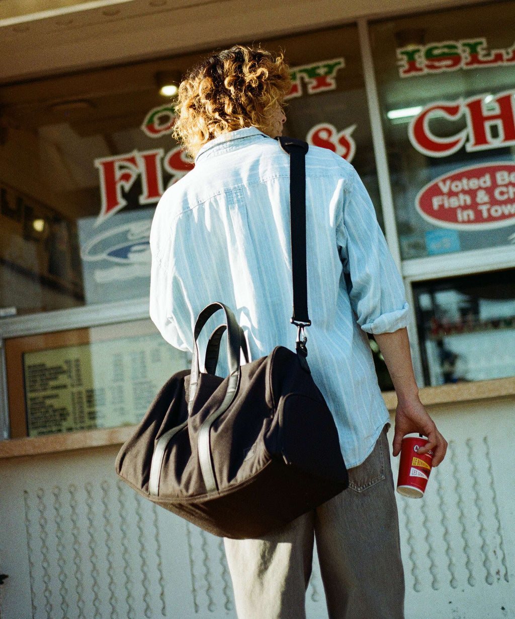 Herschel Novel 43 Weekend bag black tonal