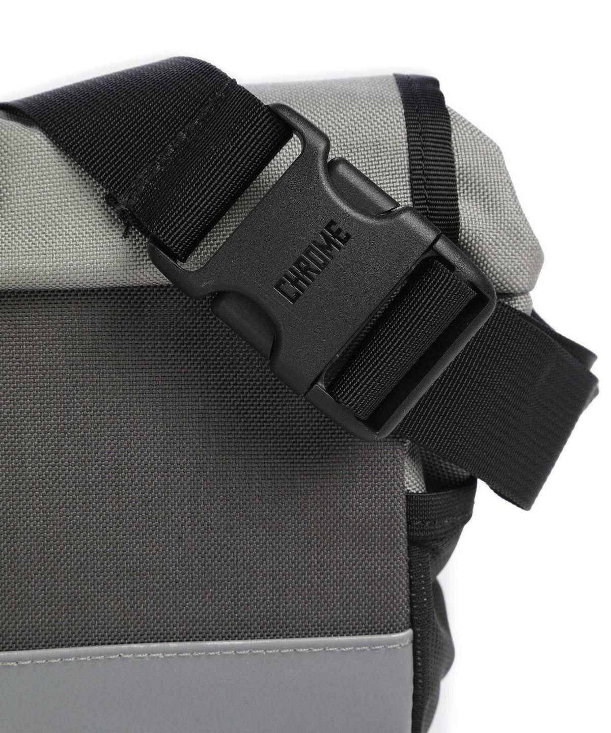 Chrome Doubletrack Handlebar bag fog