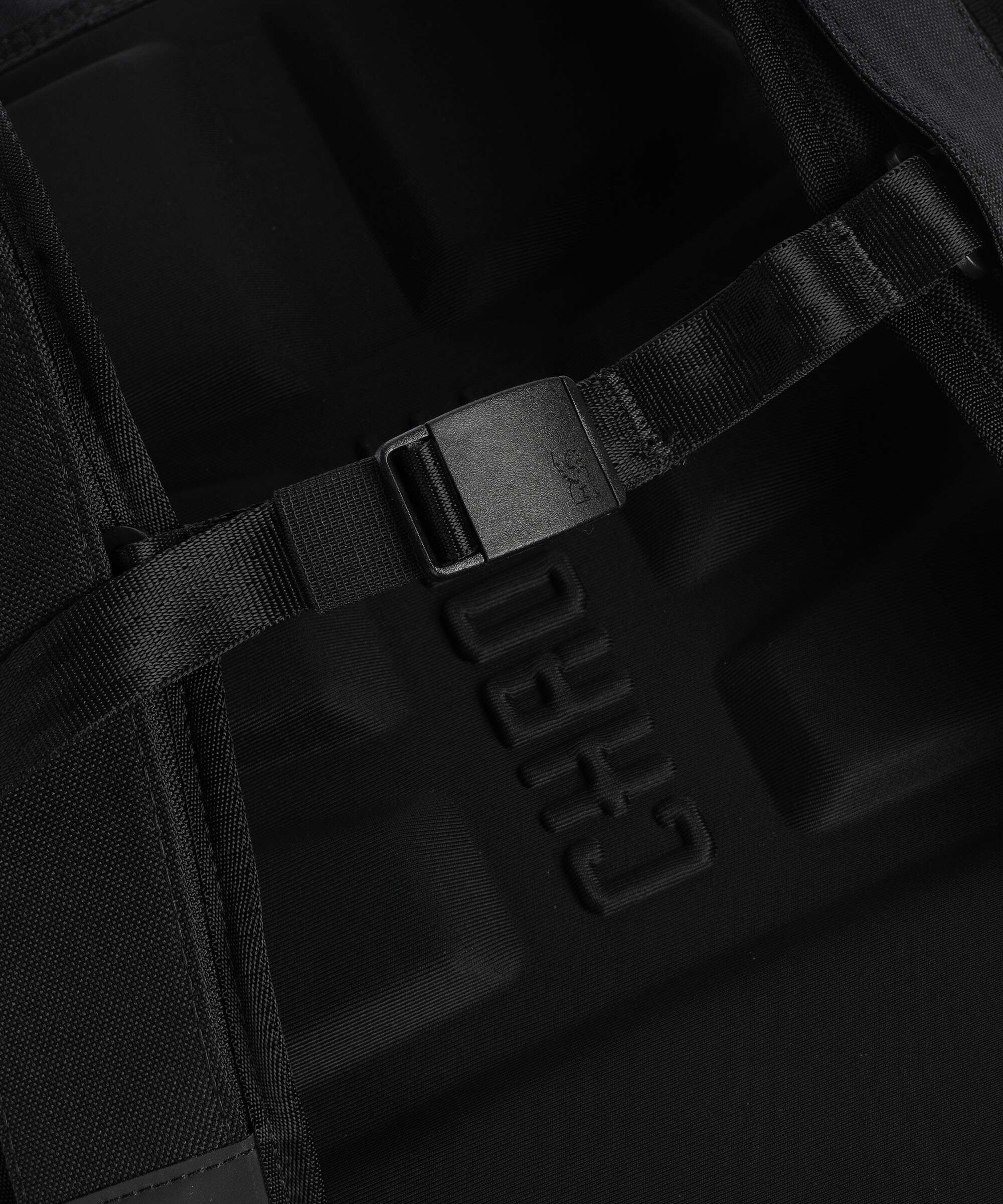 Chrome Barrage 18 Rolltop backpack red