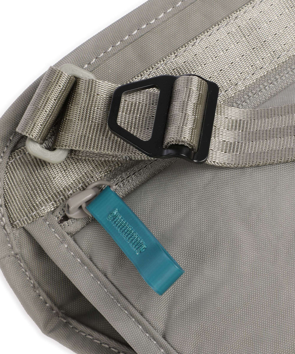Chrome District Collection Sodo 3 Belt bag sage