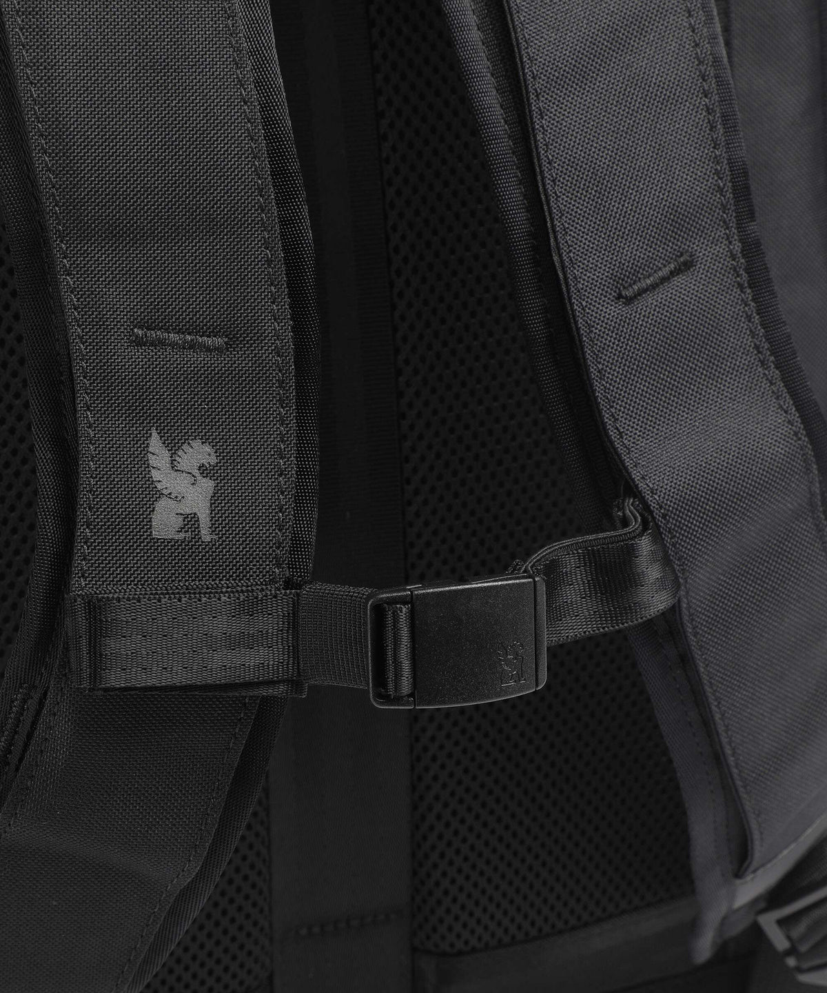 Chrome Hawes 26L Backpack indigo