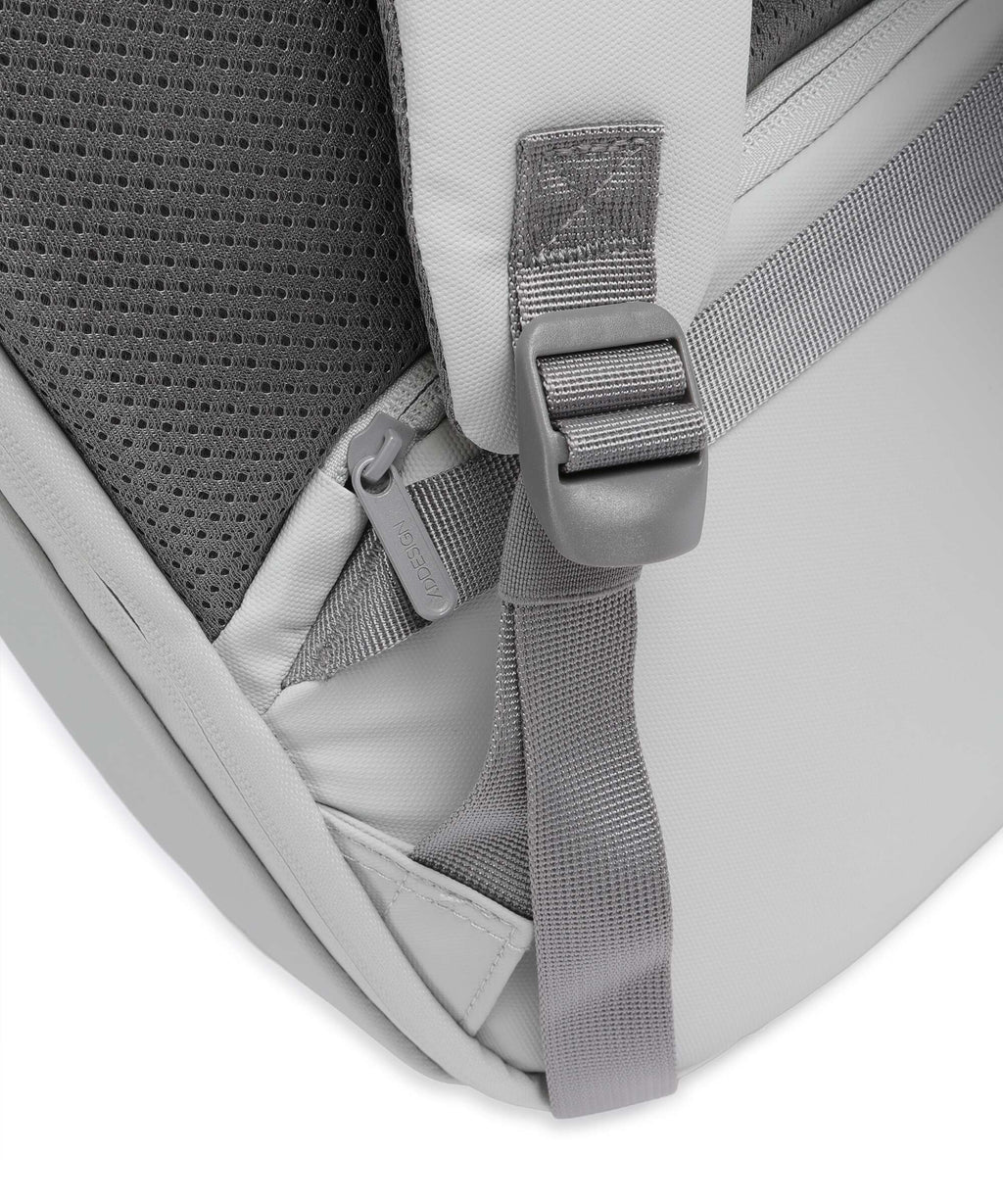 XD Design Bobby Edge Backpack off white